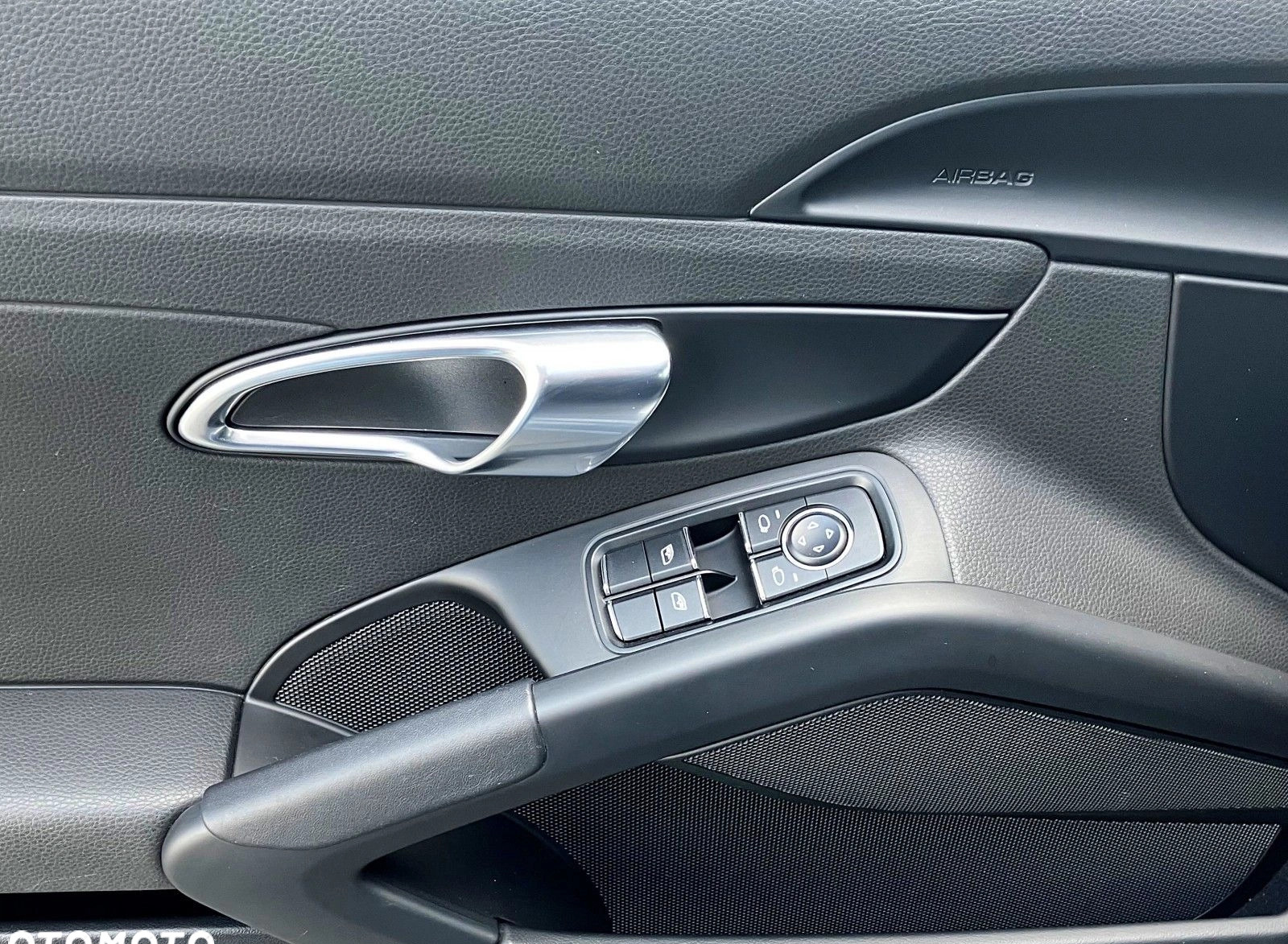 Porsche 718 Cayman cena 289000 przebieg: 25656, rok produkcji 2019 z Jarocin małe 667